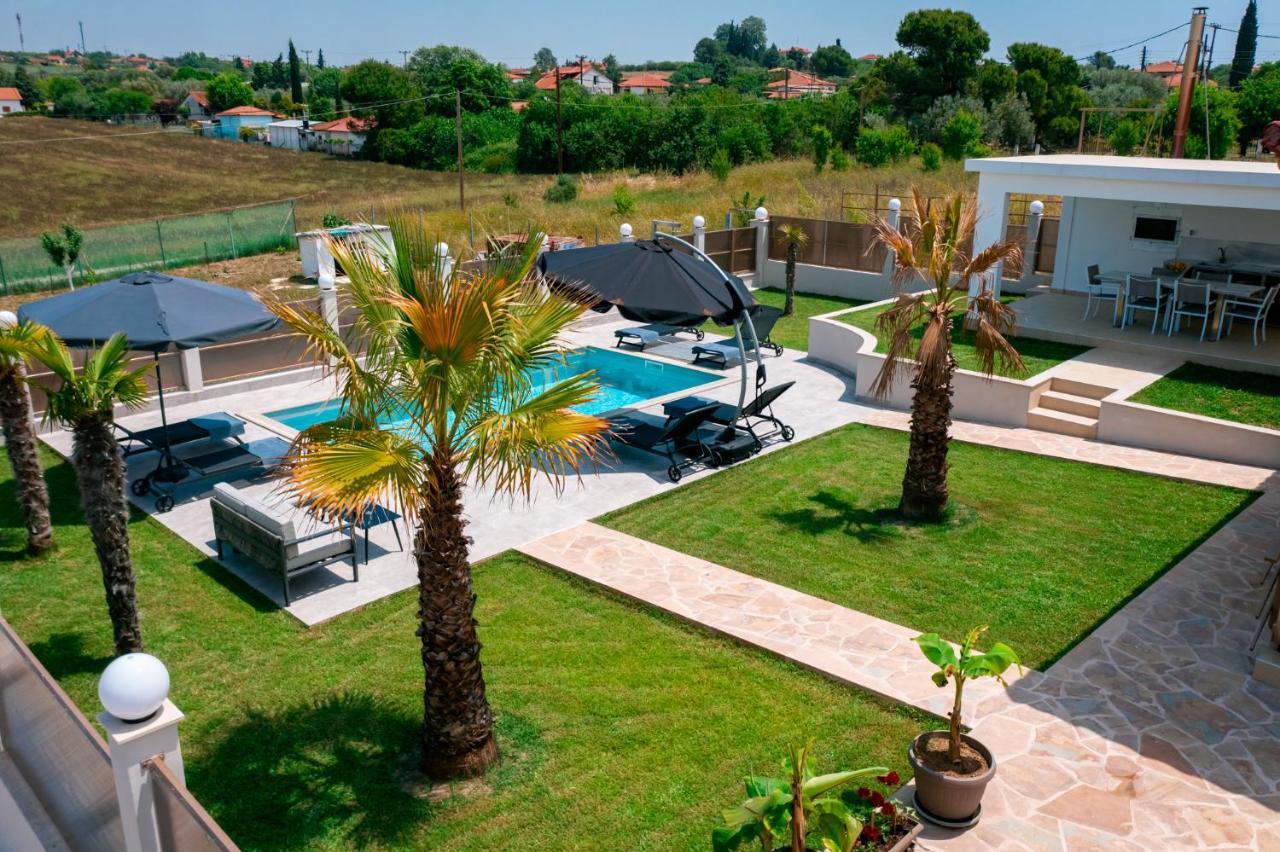 Villa Liana , Private Villa With Pool And Garden Vergia Eksteriør bilde