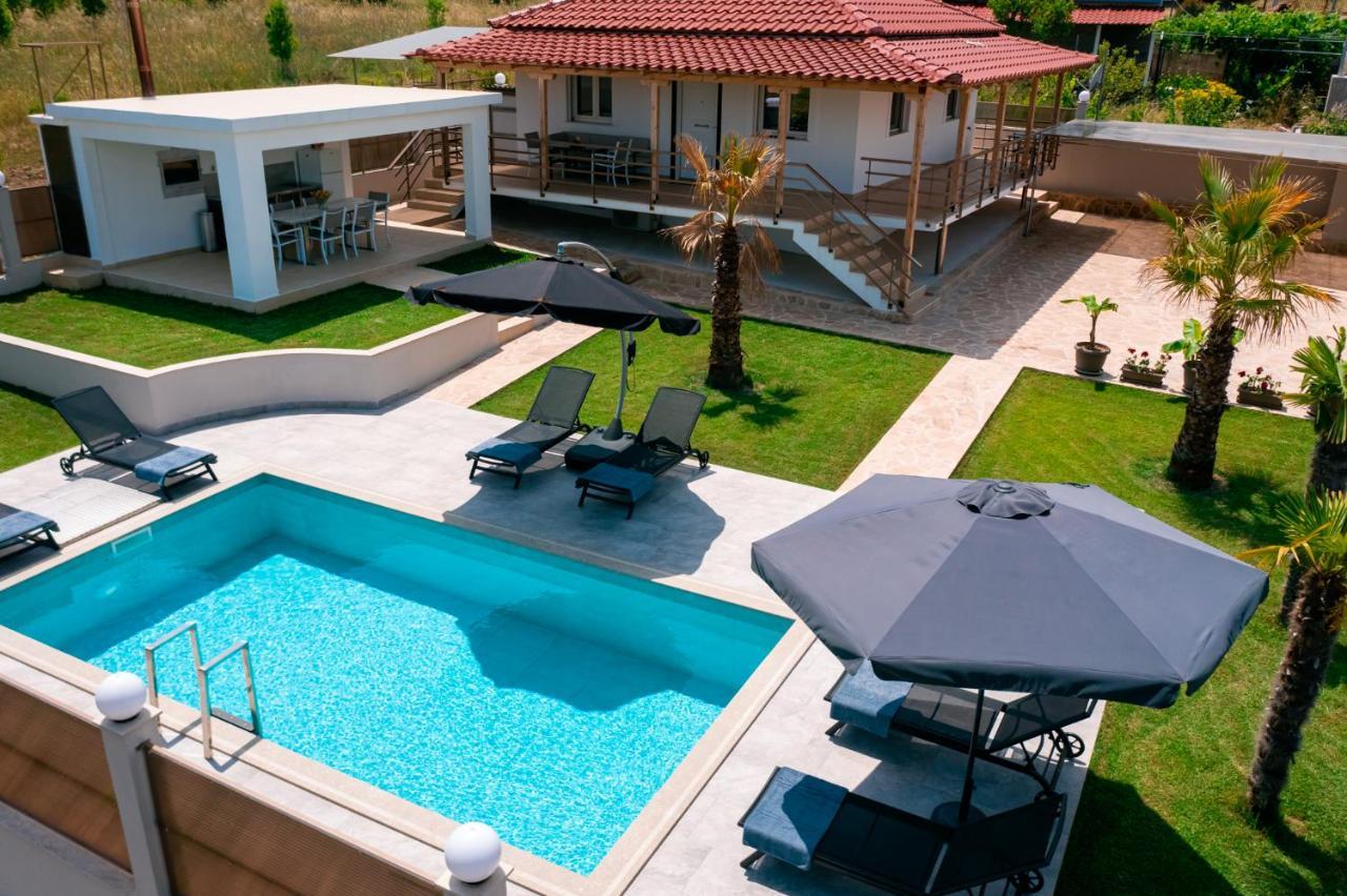 Villa Liana , Private Villa With Pool And Garden Vergia Eksteriør bilde